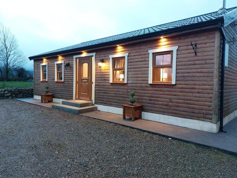 فيلا Luxurious Log Cabin With Lay-Z Spa Hot Tub بالينا المظهر الخارجي الصورة