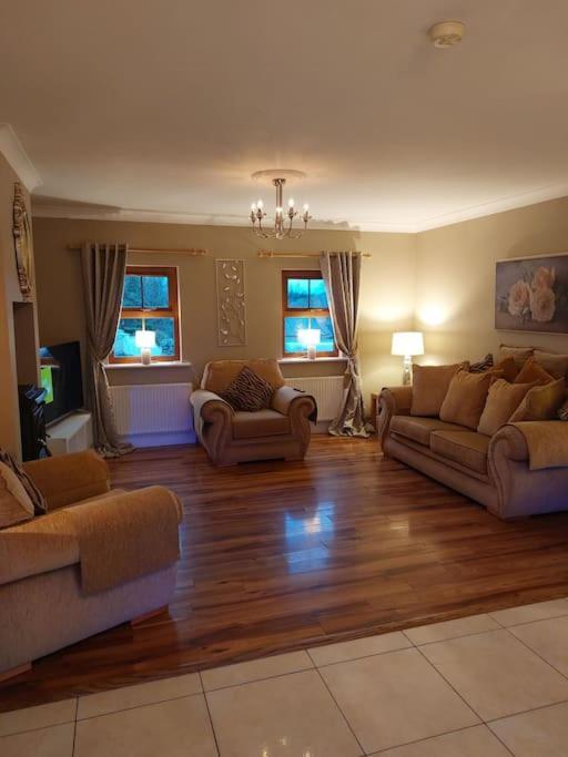 فيلا Luxurious Log Cabin With Lay-Z Spa Hot Tub بالينا المظهر الخارجي الصورة
