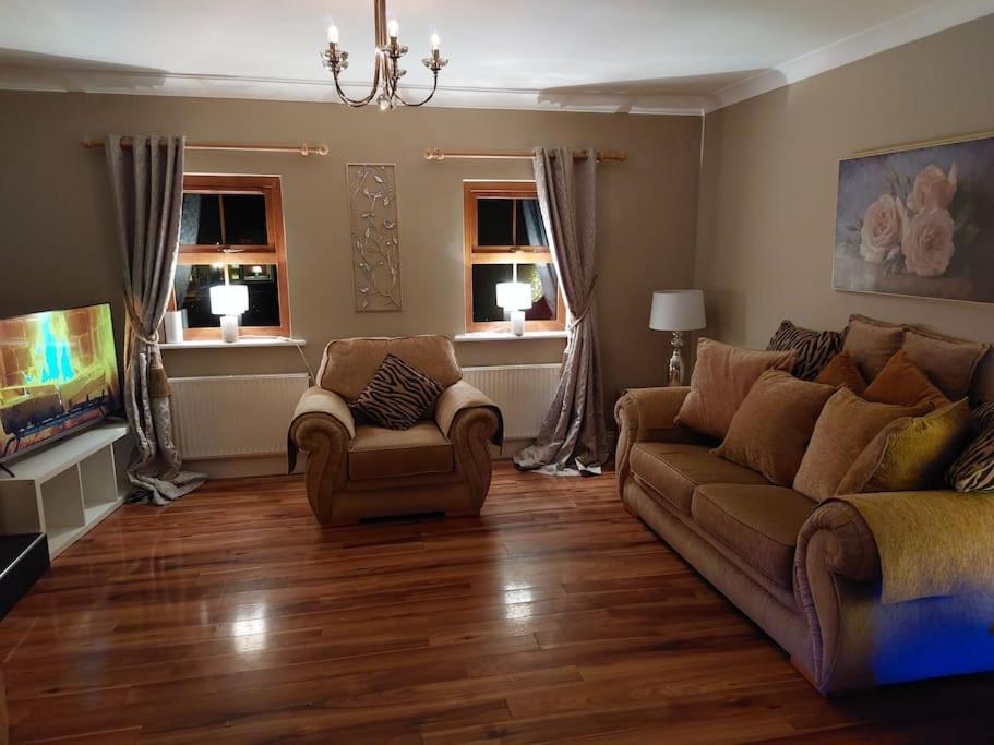 فيلا Luxurious Log Cabin With Lay-Z Spa Hot Tub بالينا المظهر الخارجي الصورة